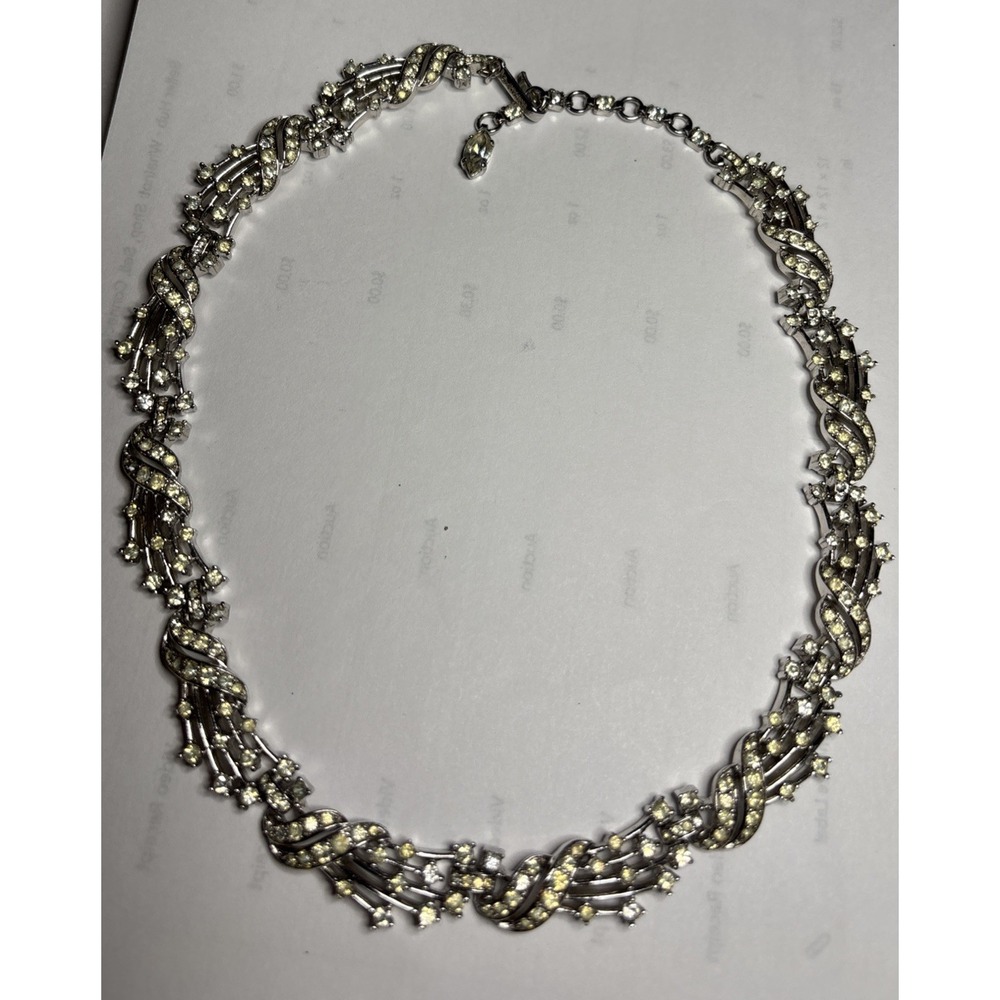 Vintage Crown Trifari Clear Rhinestone Baguette Ribbon Collar Necklace Signed